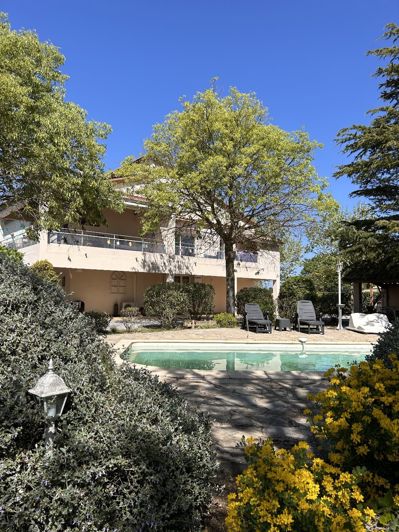 Image No.18-9 Bed Villa for sale