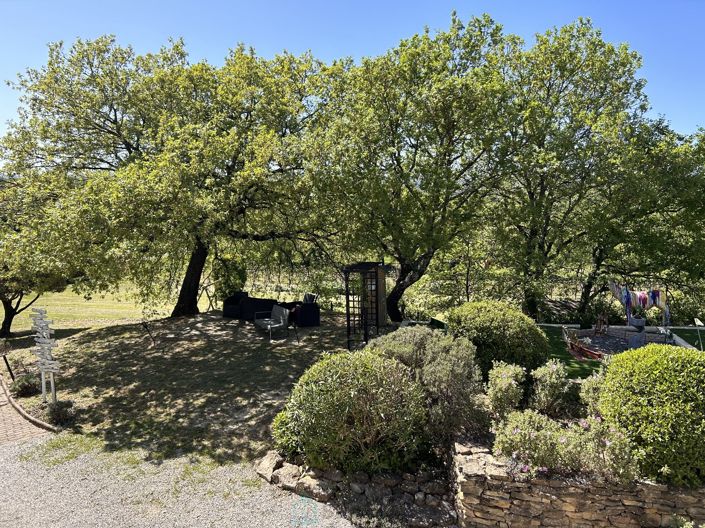 Image No.5-9 Bed Villa for sale