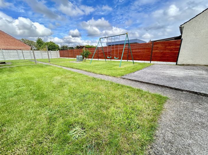 Image No.9-2 Bed House for sale