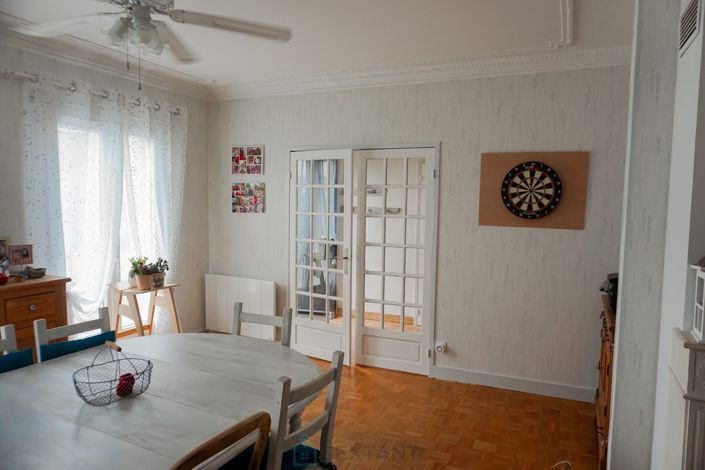 Image No.7-3 Bed House for sale