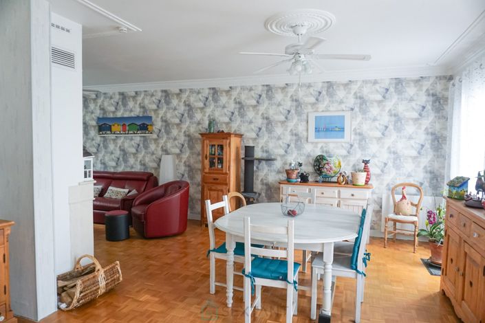 Image No.9-3 Bed House for sale