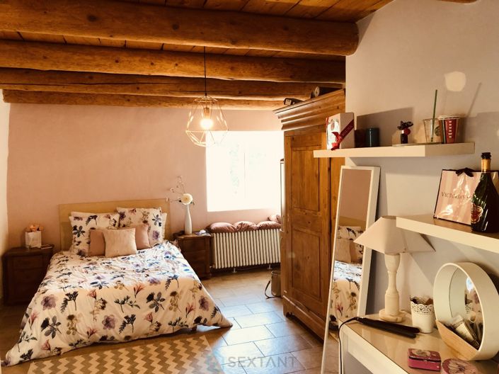 Image No.11-4 Bed Property for sale