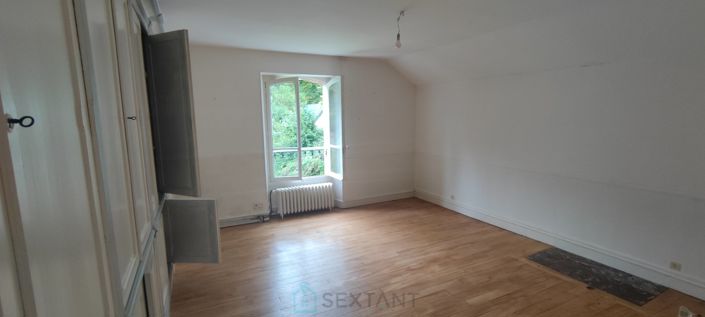 Image No.15-4 Bed Property for sale