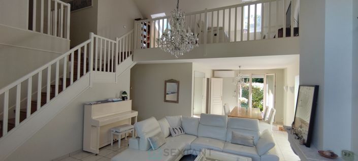 Image No.3-6 Bed House for sale