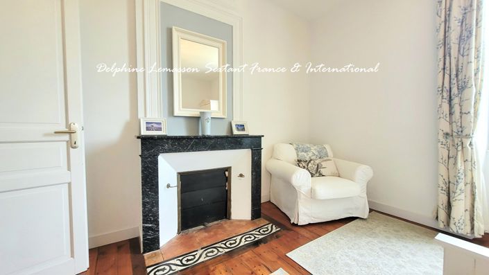 Image No.15-6 Bed Property for sale