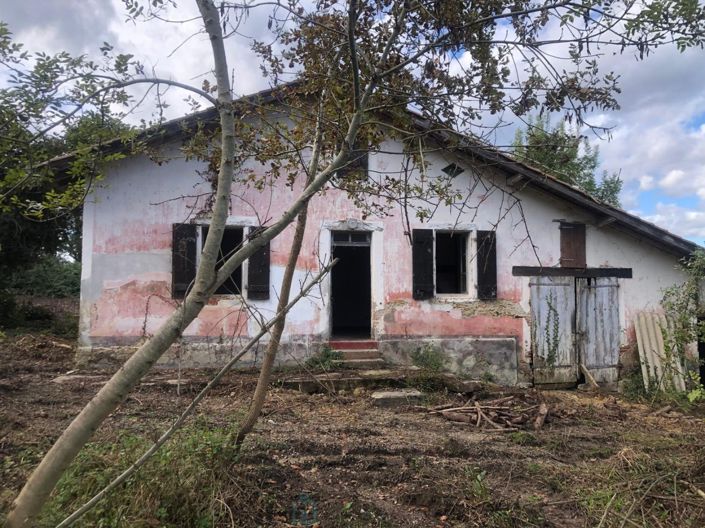 Image No.9-2 Bed Property for sale