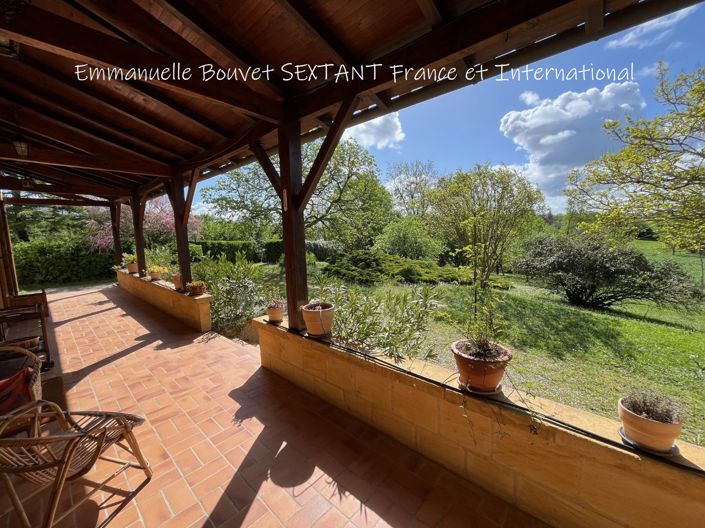 Image No.2-4 Bed House for sale