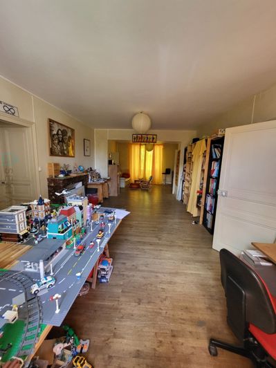 Image No.14-7 Bed House for sale