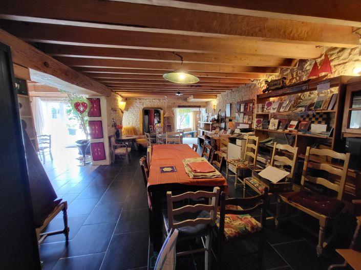 Image No.15-7 Bed House for sale