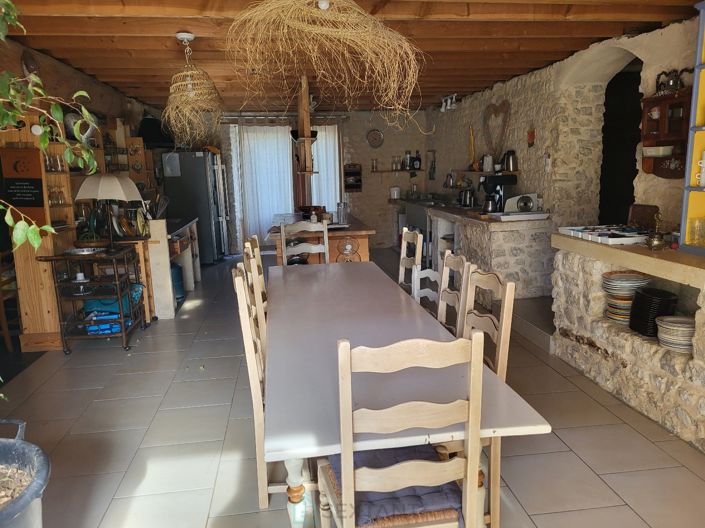 Image No.17-7 Bed House for sale