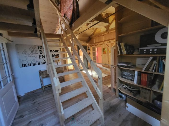 Image No.20-7 Bed House for sale