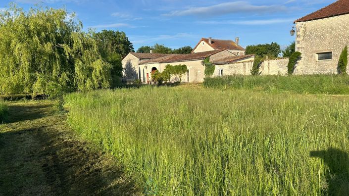 Image No.24-7 Bed House for sale