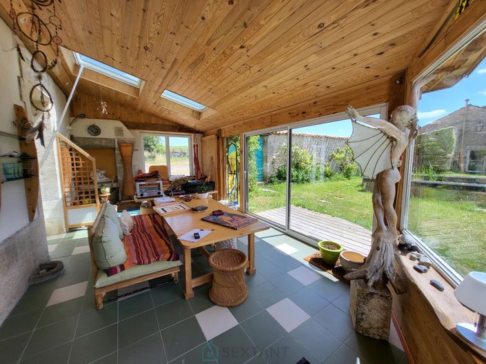 Image No.7-7 Bed House for sale