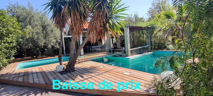 Image No.2-5 Bed Villa for sale