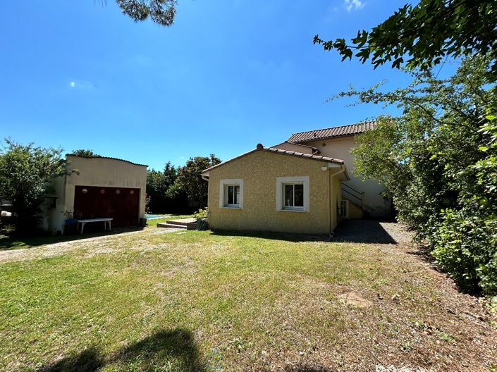 Image No.6-2 Bed Property for sale