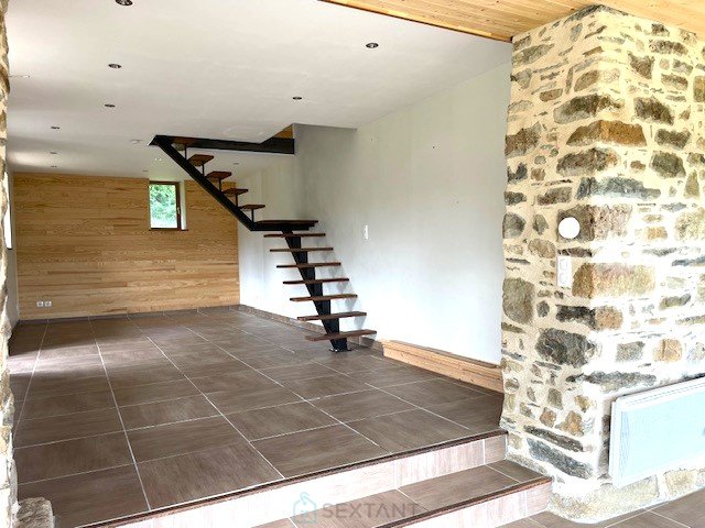 Image No.4-7 Bed Property for sale