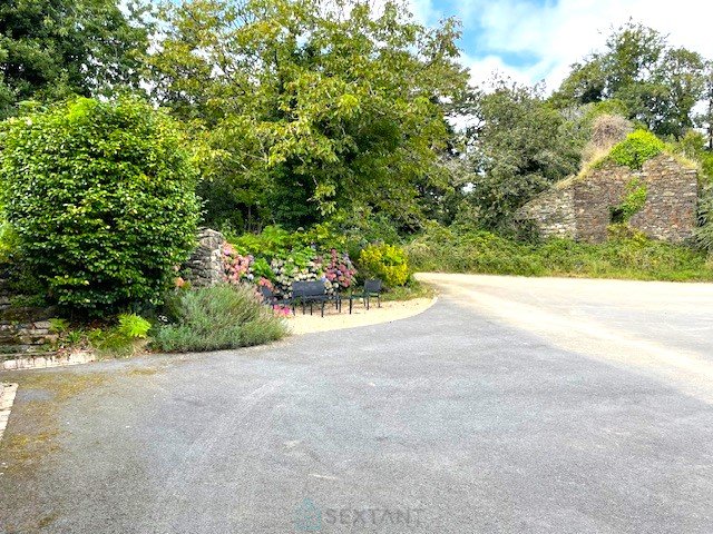 Image No.8-7 Bed Property for sale