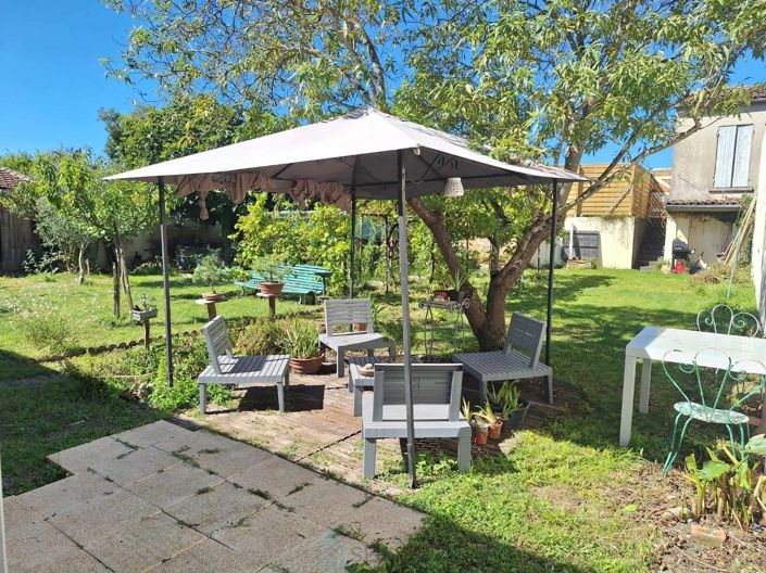 Image No.6-4 Bed Property for sale