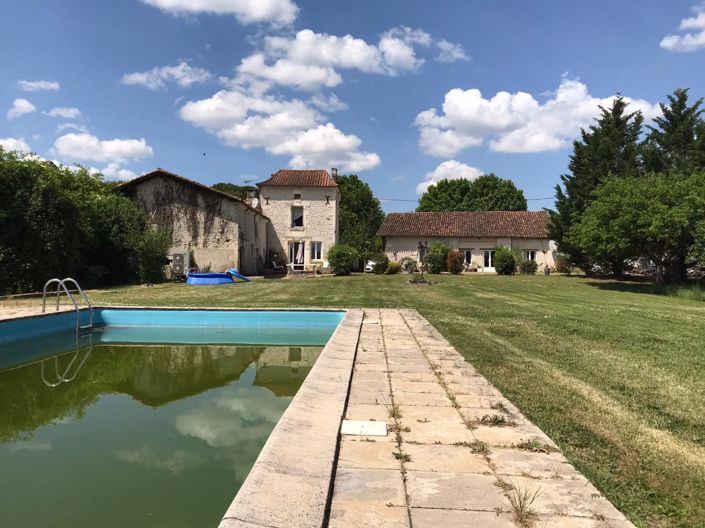 Image No.18-Propriété de 8 chambres à vendre à Cherval