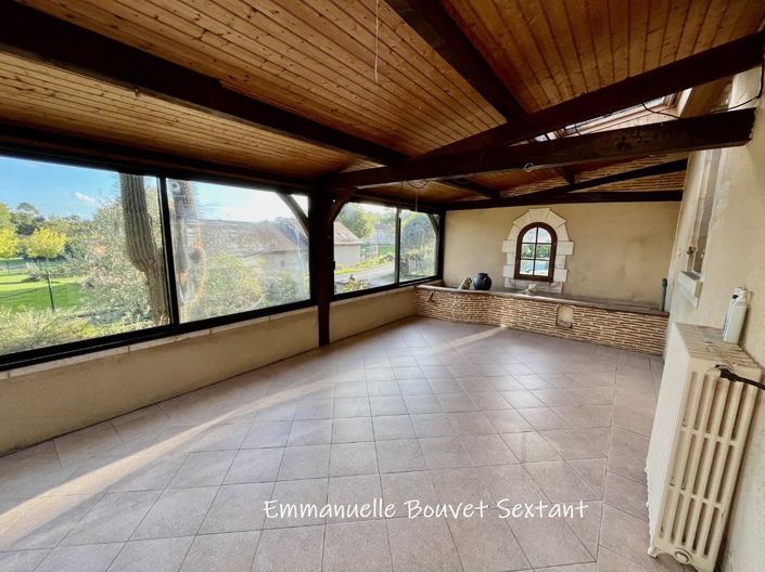 Image No.4-4 Bed Property for sale