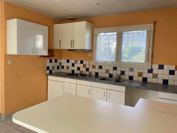 Image No.3-3 Bed House for sale