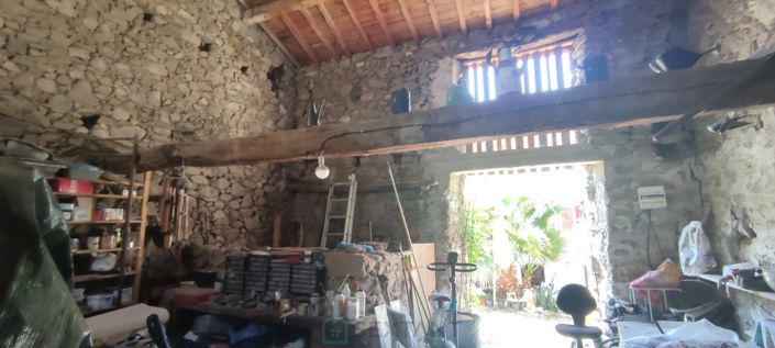 Image No.10-4 Bed Property for sale