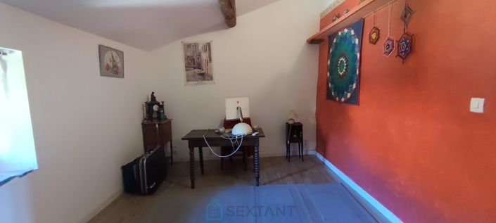 Image No.18-4 Bed Property for sale