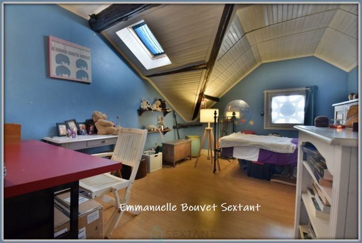 Image No.21-6 Bed Property for sale