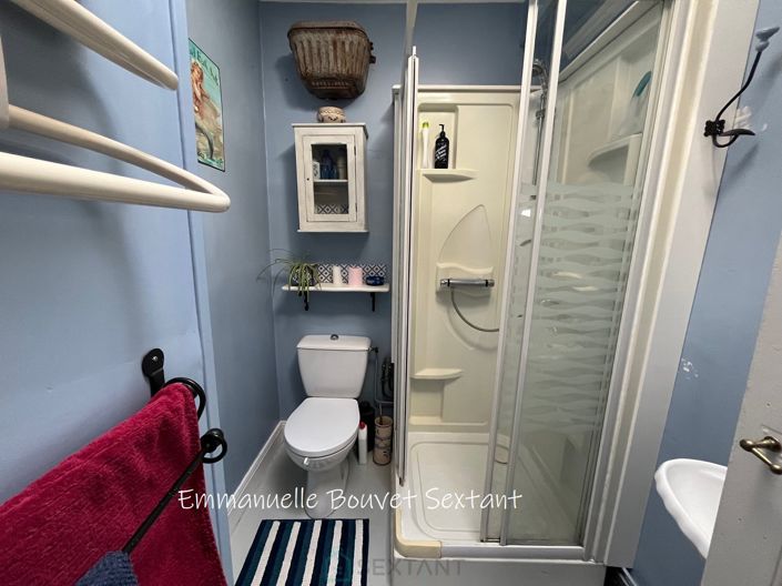 Image No.22-6 Bed Property for sale