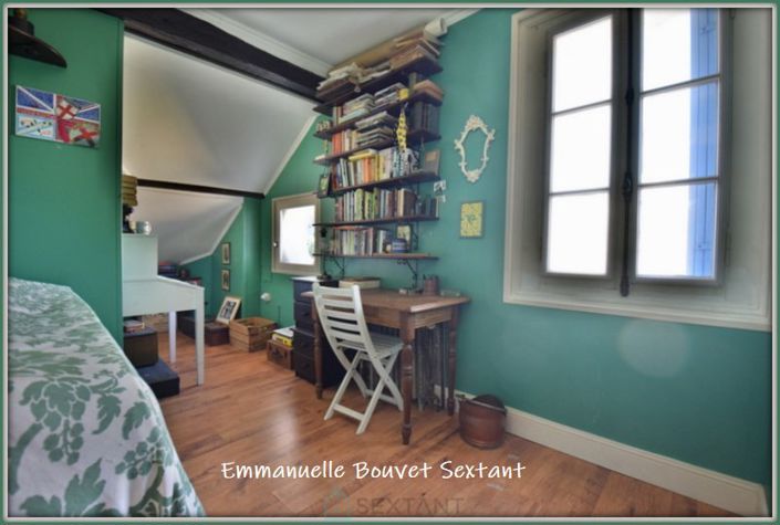 Image No.23-6 Bed Property for sale