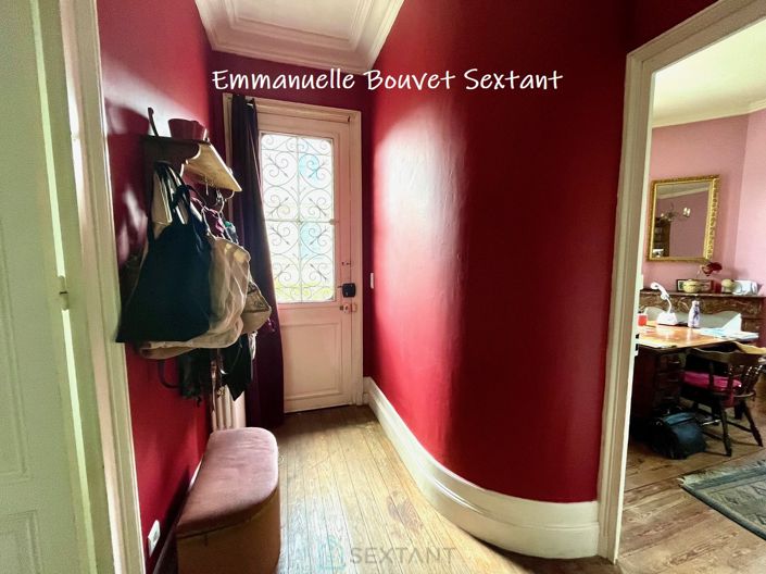 Image No.8-6 Bed Property for sale