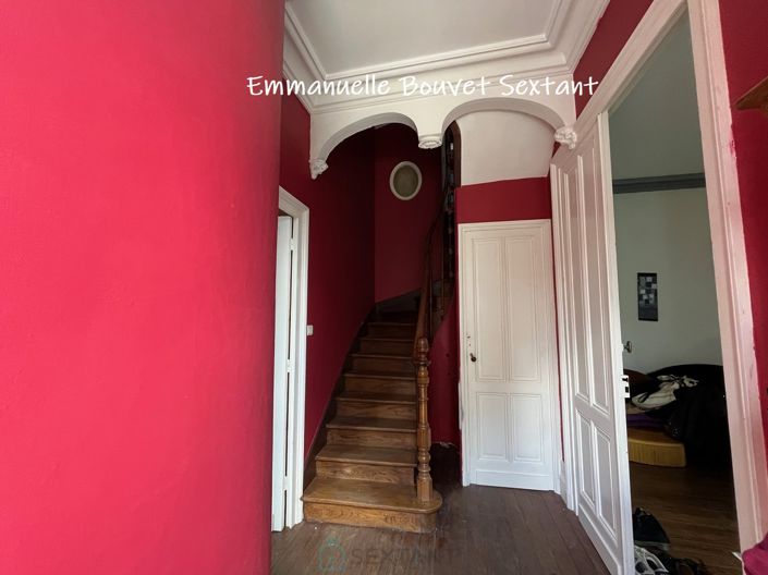 Image No.4-6 Bed Property for sale