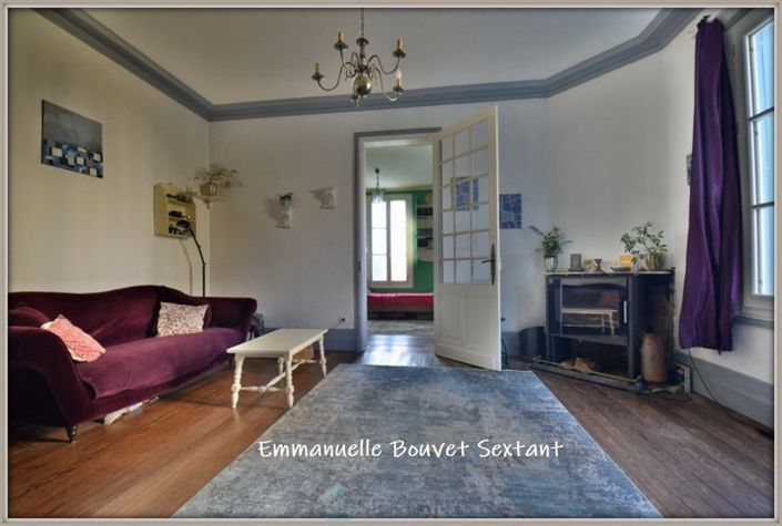 Image No.9-6 Bed Property for sale