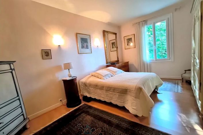 Image No.12-2 Bed House for sale