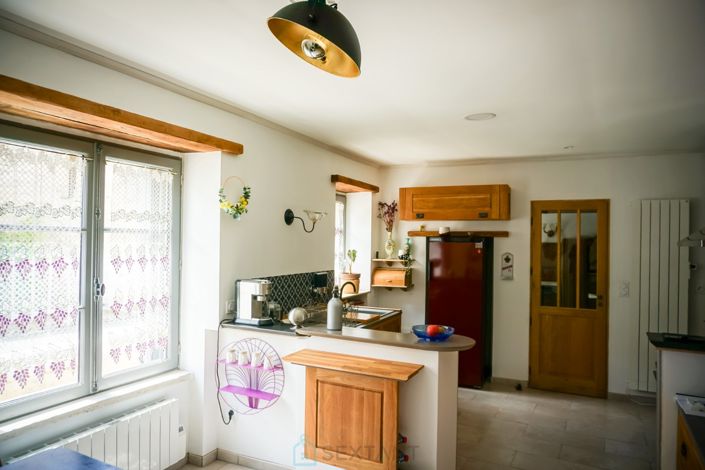 Image No.11-3 Bed Property for sale