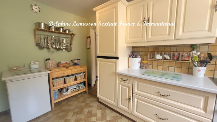 Image No.7-4 Bed Property for sale