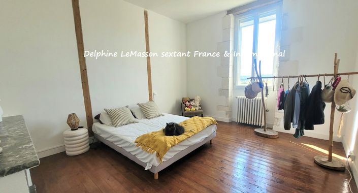 Image No.15-8 Bed Property for sale