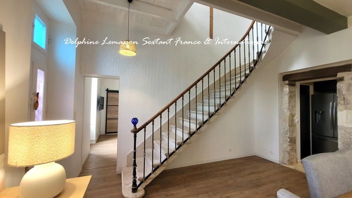 Image No.4-8 Bed Property for sale