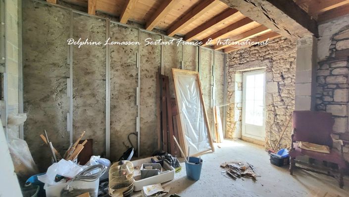 Image No.27-8 Bed Property for sale