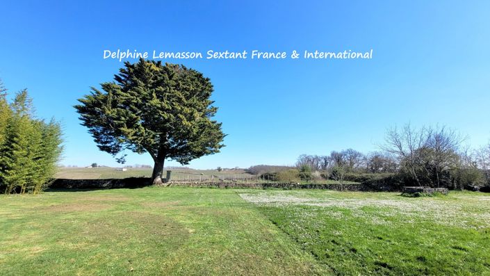 Image No.32-8 Bed Property for sale