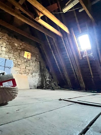 Image No.11-2 Bed Property for sale