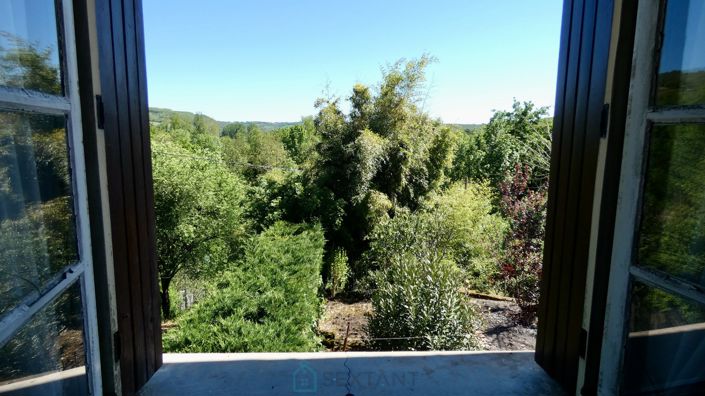 Image No.14-3 Bed Property for sale