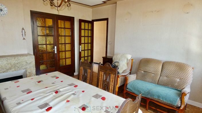 Image No.9-3 Bed Property for sale