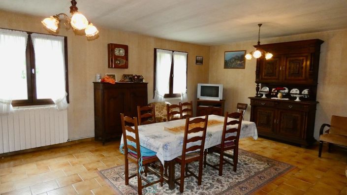 Image No.7-6 Bed Property for sale