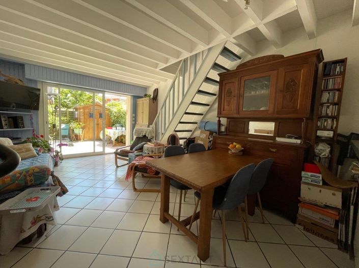 Image No.8-2 Bed Property for sale