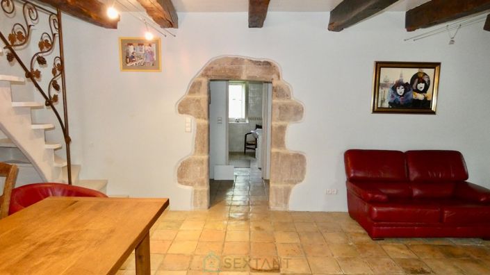 Image No.11-6 Bed Property for sale