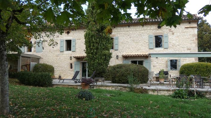 Image No.18-6 Bed Property for sale