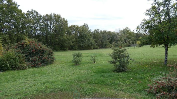 Image No.20-6 Bed Property for sale