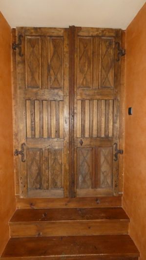 Image No.24-6 Bed Property for sale