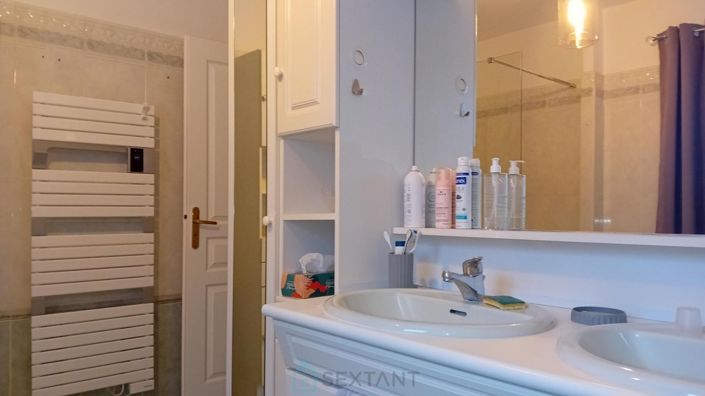 Image No.9-3 Bed Property for sale